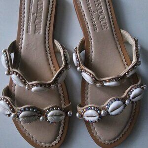 New SIZE 6 Jewel MYSTIQUE ANTHEPOLOGIE  SHELL SANDALS
